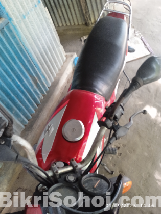 Bajaj CT 100